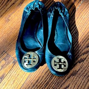 Sz 7Tory Burch Reva Flat.